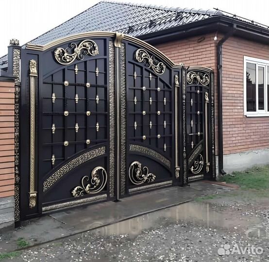 Дверь входная кованая