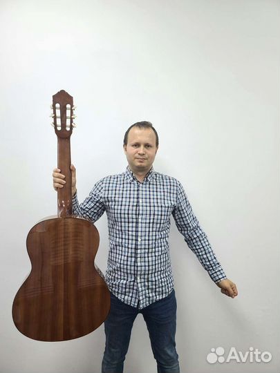 Классическая гитара yamaha c 40