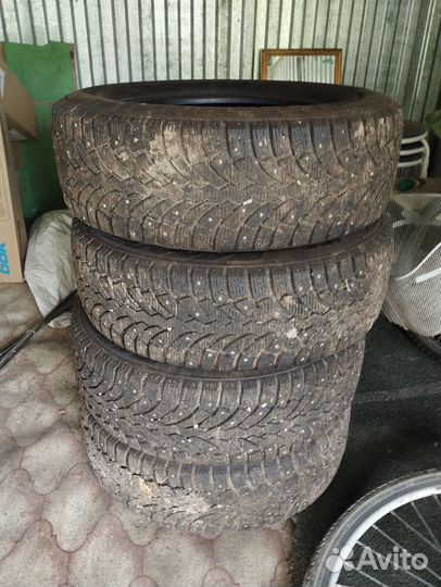 Pirelli Formula Ice 215/65 R16