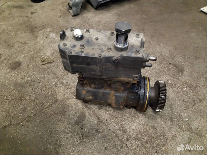 Компрессор пневмоподвески DAF XF 105 2008