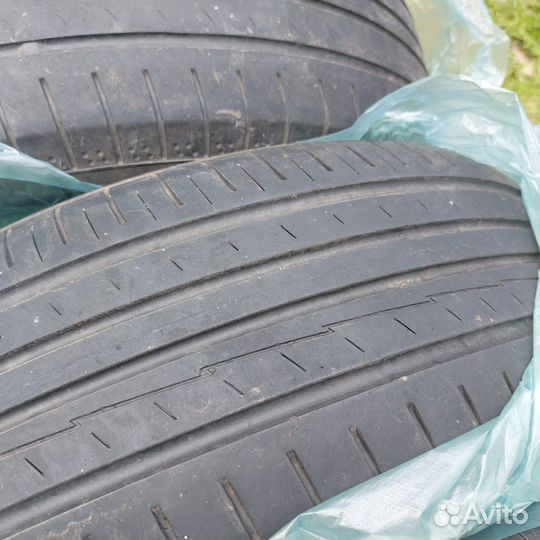 Black Rocket BR 20 215/65 R17 99V