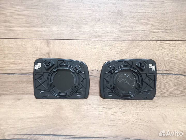 Зеркальный элемент Freelander 2 L359