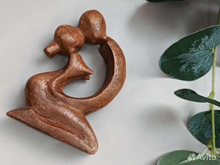 Статуэтка фигурка влюбленные поцелуй абстракция