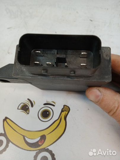 Блок управления топливным насосом Audi A8 4H / D4