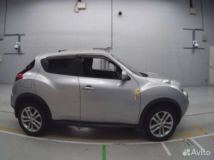 Уголок зеркала Nissan Juke F15 MR16DDT 2011