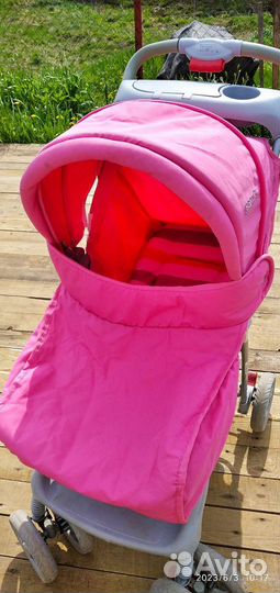 Прогулочная коляска