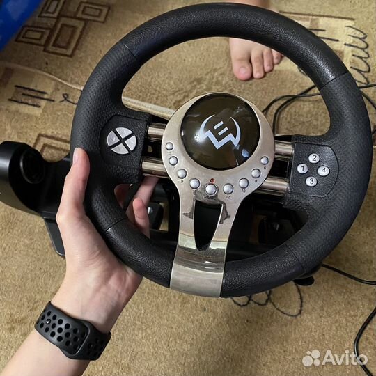 Игровой руль sven GC-W700