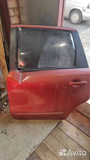 Дверь Ниссан ноут в сборе задняя левая