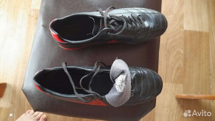 Футбольные буцы