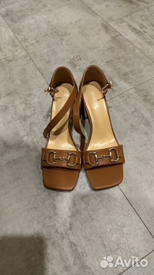 Босоножки женские 39 размер