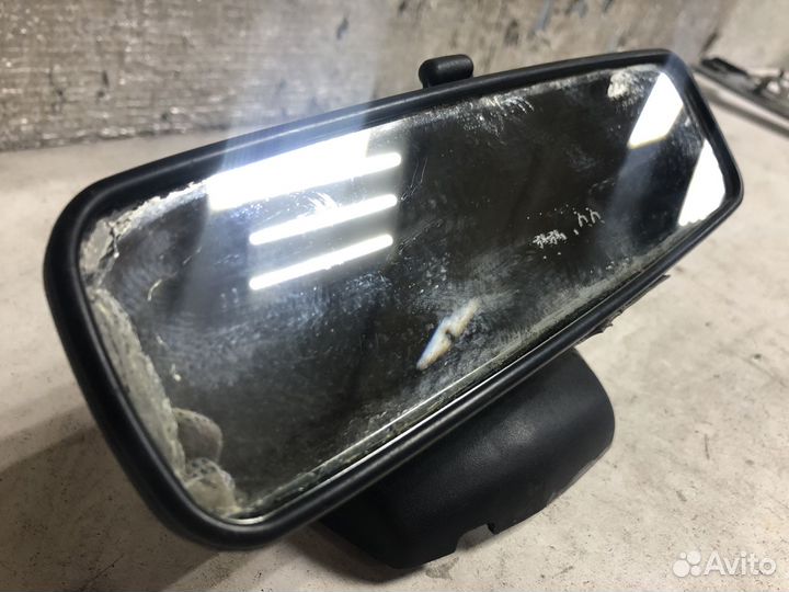 Салонное зеркало Nissan Tiida 1