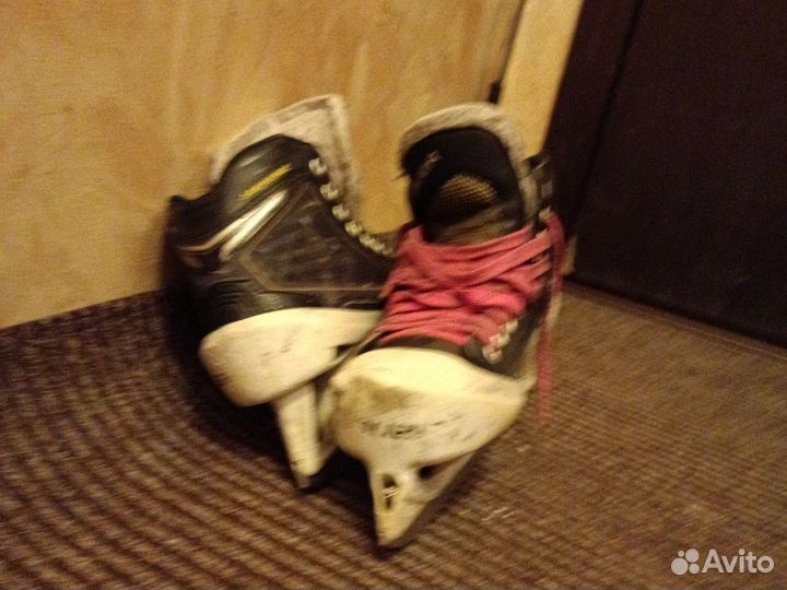 Коньки вратарские