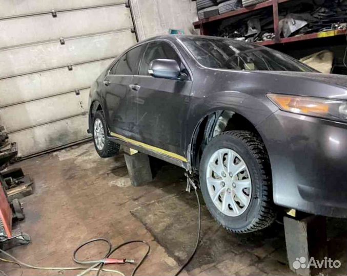 Пороги для Honda Accord 8 2007-2013 (CU1, CU2)