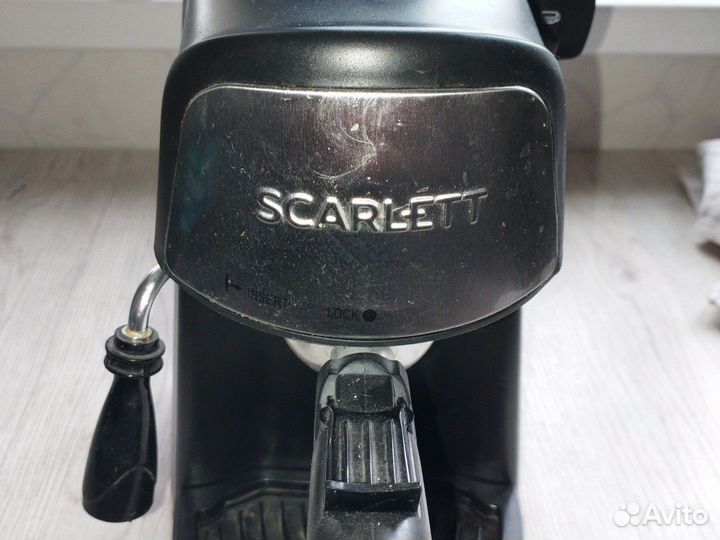 Кофеварка scarlett рожковая sc-037