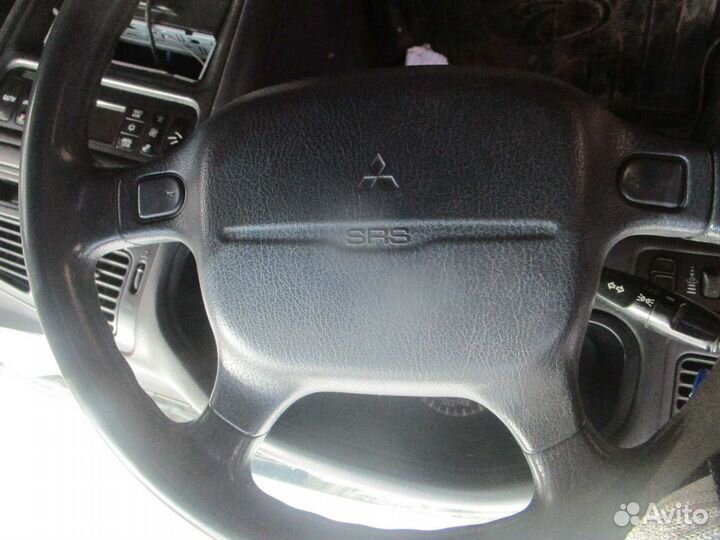Подушка безопасности в руль Mitsubishi Galant 7