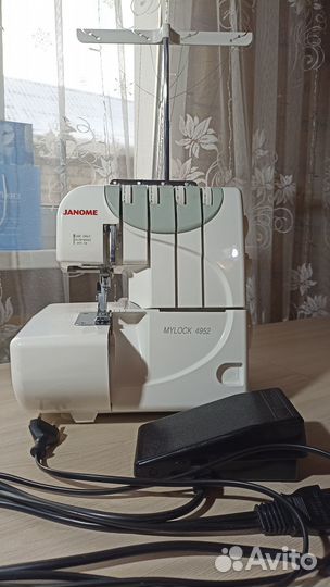 Швейная машина janome 4952