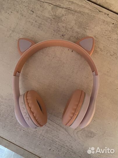 Беспроводные наушники с ушками