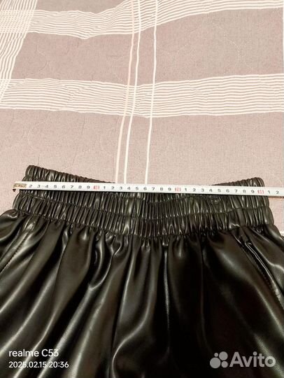 Шорты женские кожаные 46размер