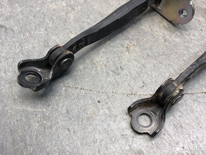 Зад ограничитель Nissan G15