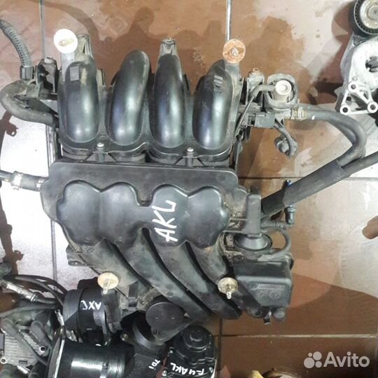 Коллектор впускной Фольксваген Гольф4 1.6 AKL