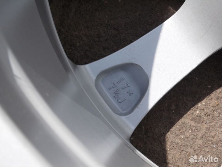 Комплект литых дисков Лексус IS RC