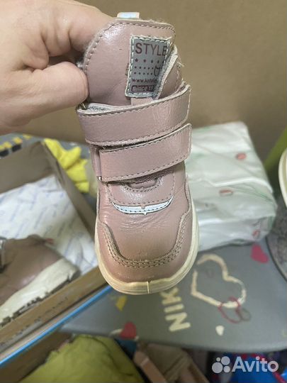 Сапожки весенние для девочки