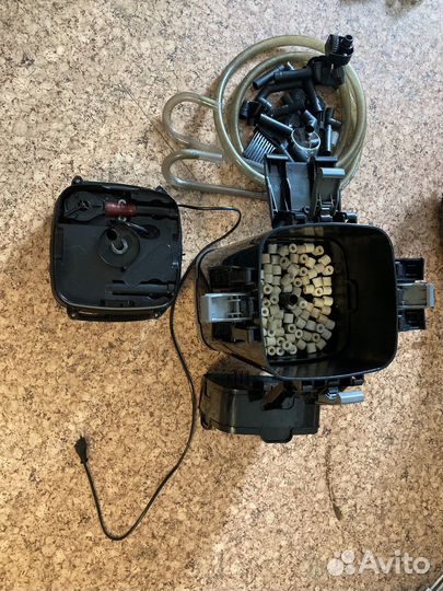 Внешний аквариумный фильтр Aquael Ultramax 2000