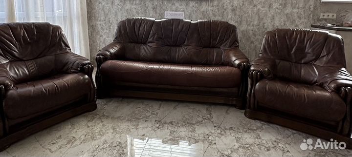 Кожаный диван и кресла бу