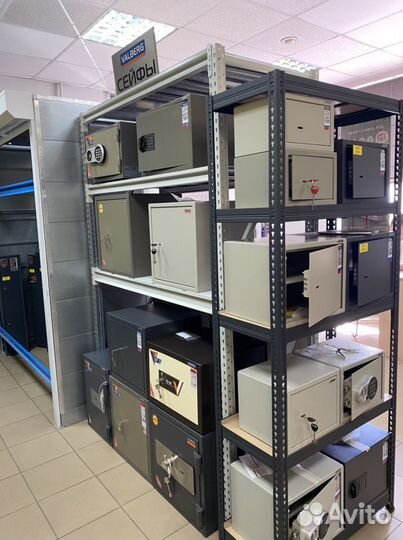 Офисный сейф