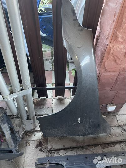 Крыло Bmw 5-Series 2004