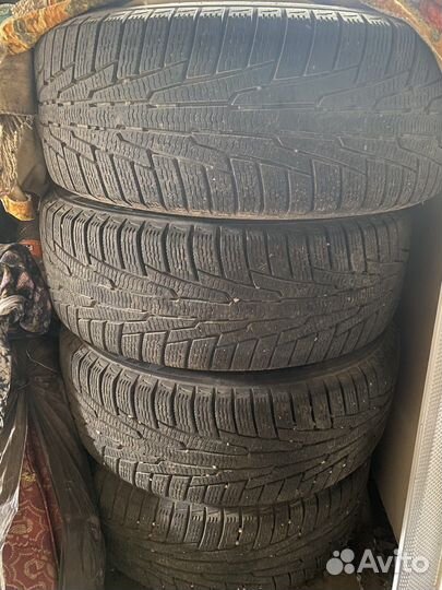 Nokian Tyres Hakka H 215/60 R16