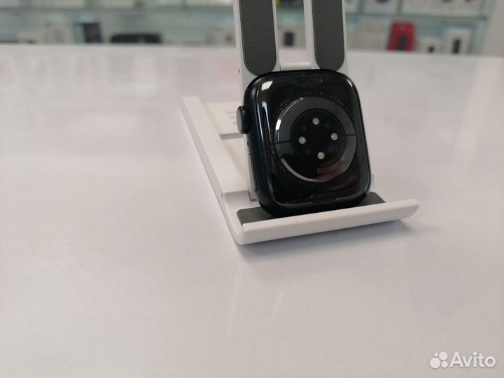 Apple Watch Series 8, 41 мм черные (MNU73) - бу