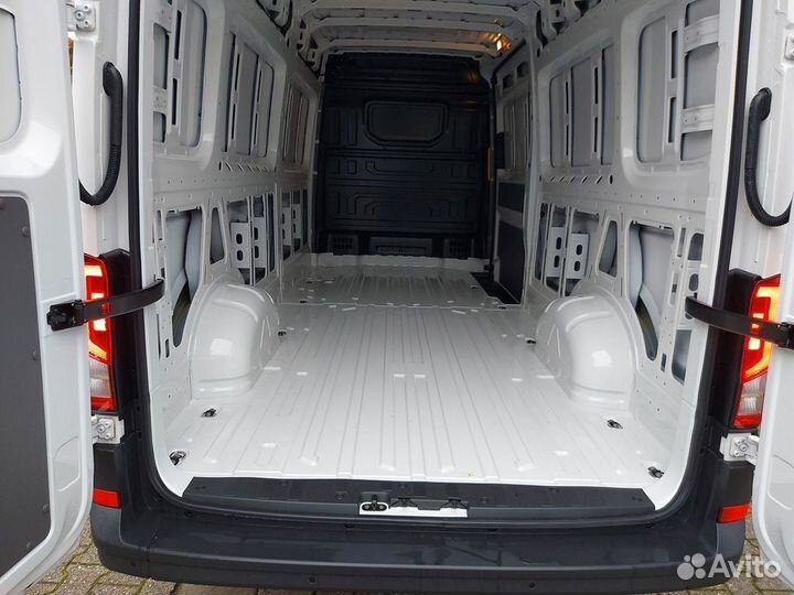 Volkswagen Crafter цельнометаллический, 2023