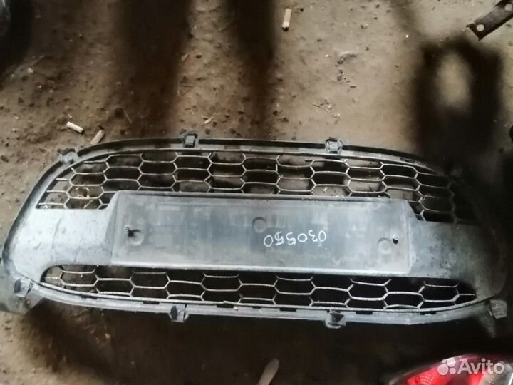 Решетка бампера центральная LADA Kalina 2013