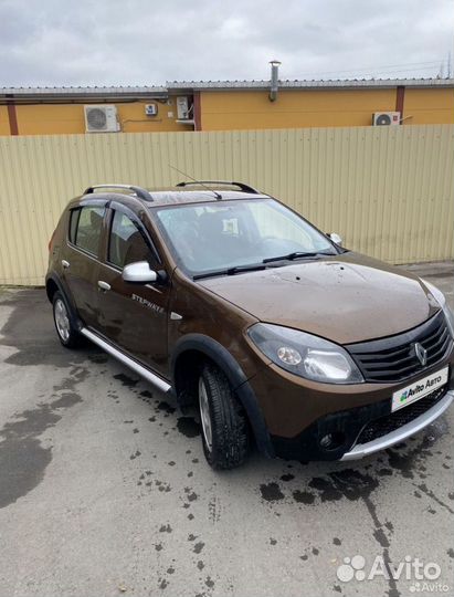 Renault Sandero Stepway 1.6 AT, 2014, 205 000 км