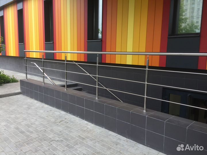 Перила из нержавейки и Поручень для улицы