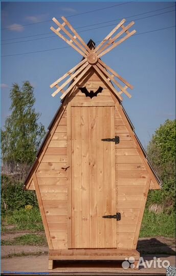 Дачный туалет деревянный