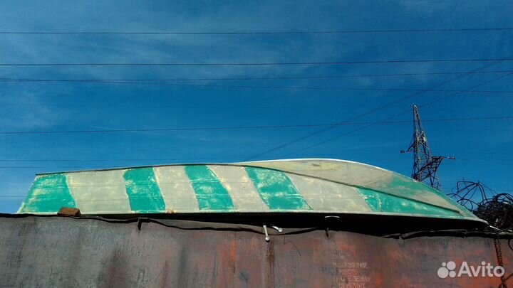 Лодка Днепр