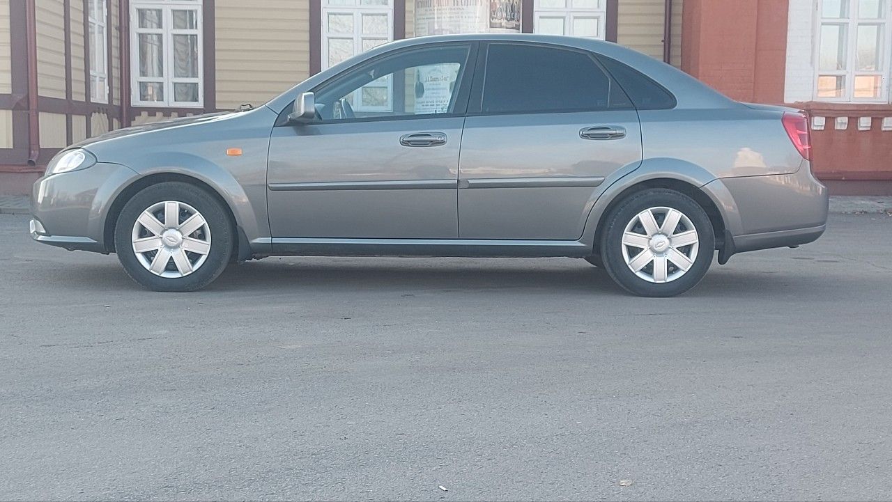 Daewoo Gentra: фото из отзыва