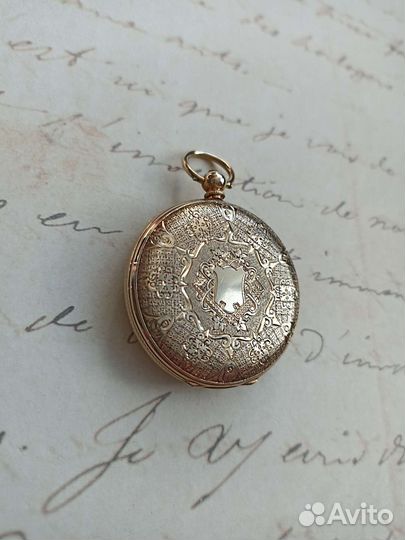 Карманные золотые часы