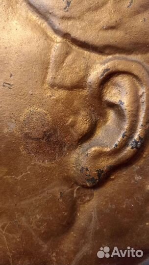 Барельеф. Ленин. Чугун