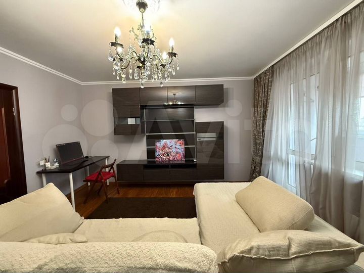 3-к. квартира, 81,4 м², 15/17 эт.