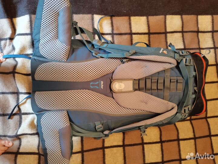 Туристический рюкзак Deuter Aircontact Lite 65+10