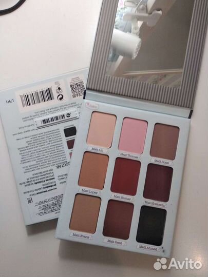 Палетка теней meet matt(e)