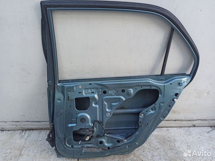 Дверь боковая задняя правая