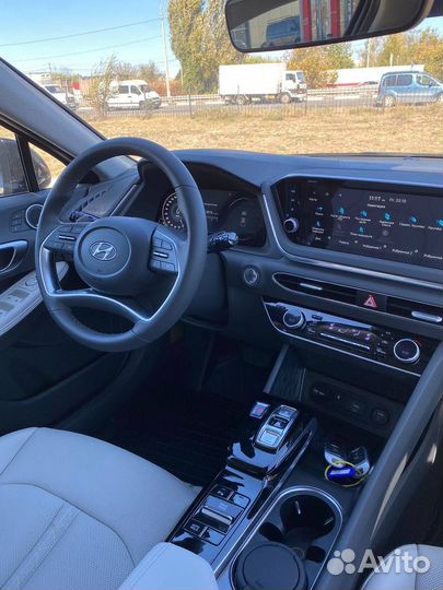 Hyundai Sonata 2.5 AT, 2022