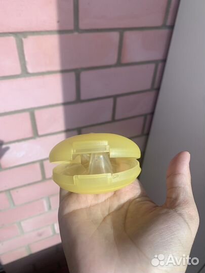 Накладки на грудь medela