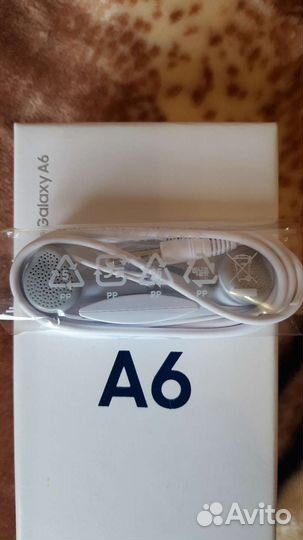 Наушники проводные новые