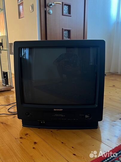 Телевизор видеодвойка sharp VT-2138M