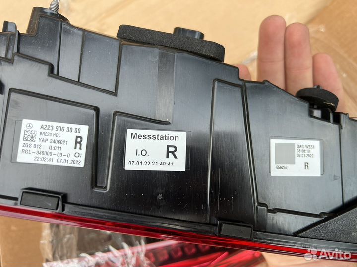 Фонари в крышку багажника w223